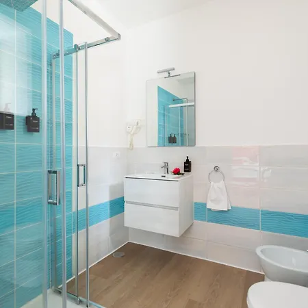 Yourhome - Blue Marina Affittacamere 3*