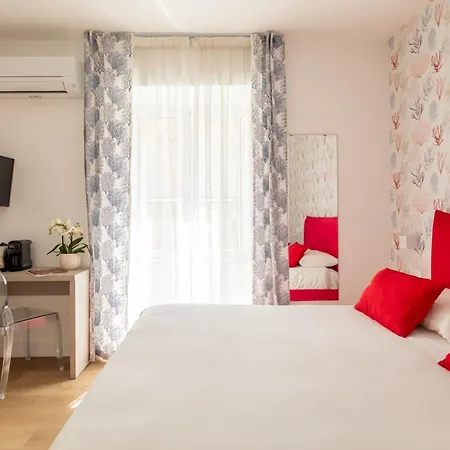 Πανσιόν Yourhome - Blue Marina