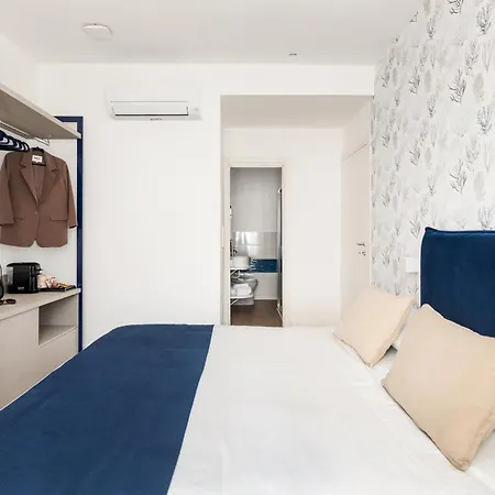 Yourhome - Blue Marina 3*