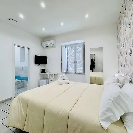 Yourhome - Blue Marina Гостевой дом 3*