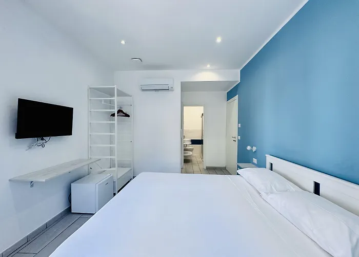 Yourhome - Blue Marina בית הארחה