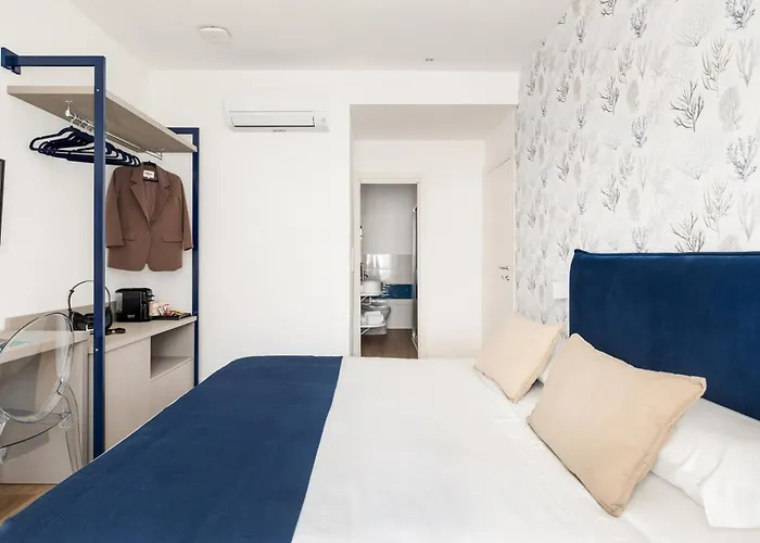 Yourhome - Blue Marina 3*